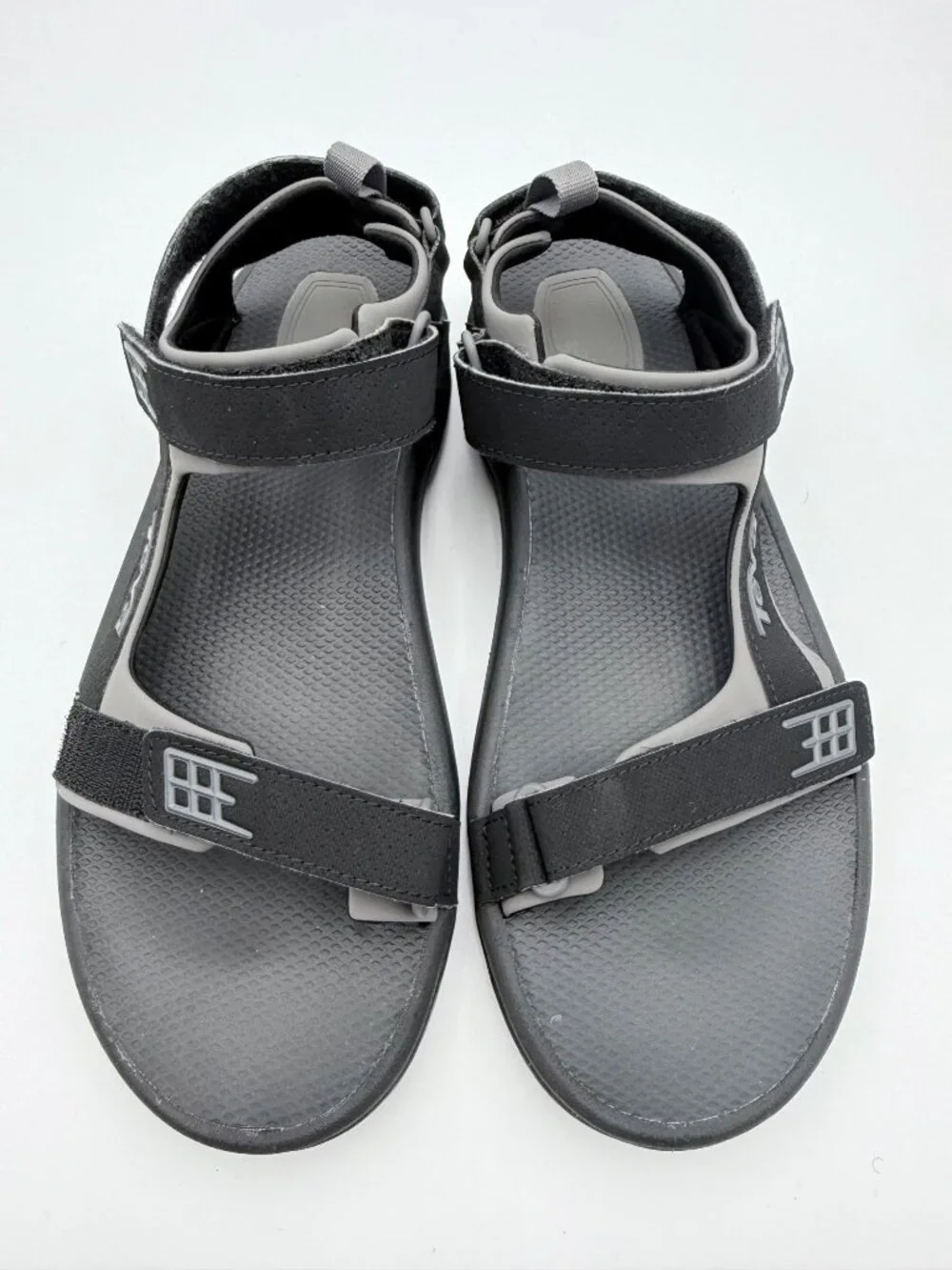 Teva Mens Adjustable Black Sandals Size 11 Lightweight Outdoor Water-Resistant